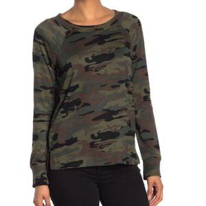 NWOT Sanctuary green camo knit crew sweater